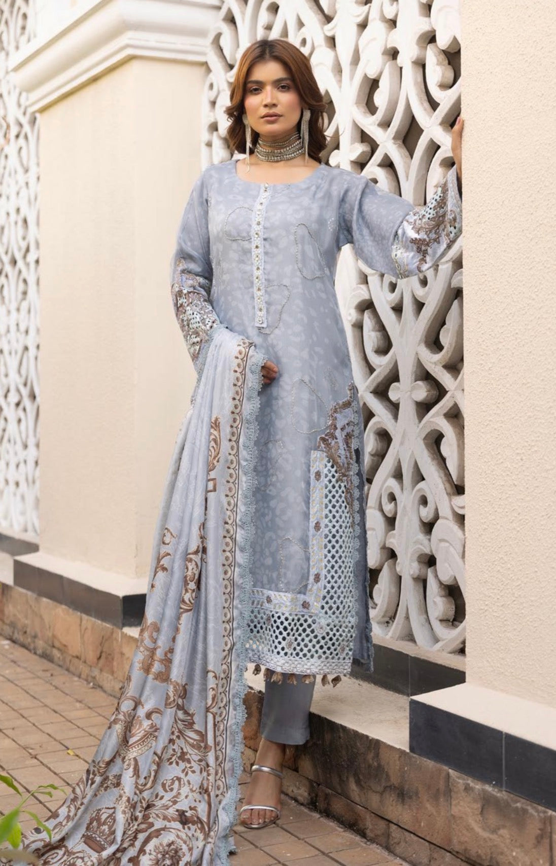 MARIA B INSPIRED 3 piece embroidered Pakistani ladies suit B526