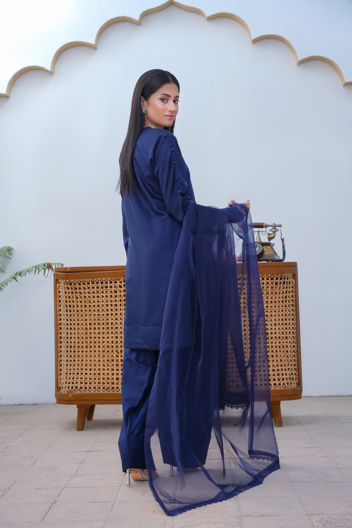 Brit 3 piece Farshi Salwar _100254 ladies suit B146