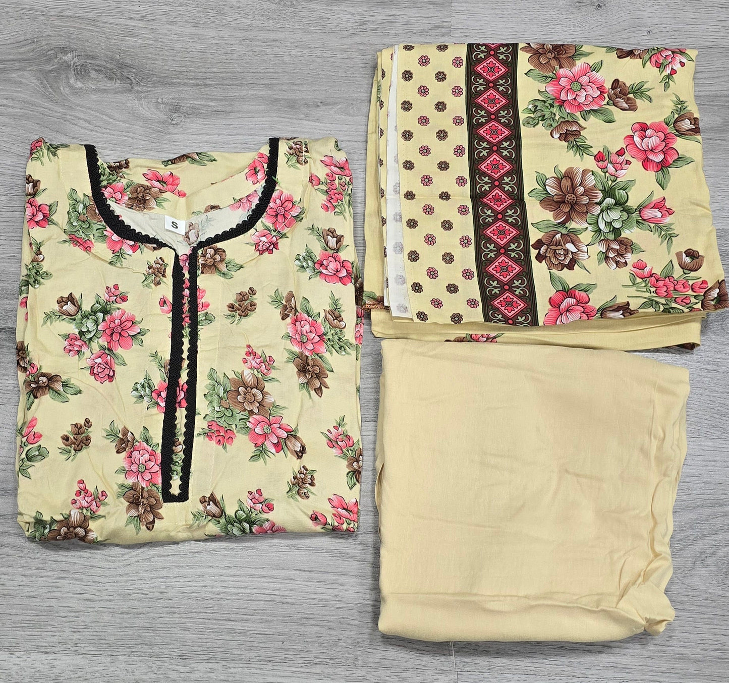 Brit 3 piece Dhanak Pakistani ladies Winter collection suit B398