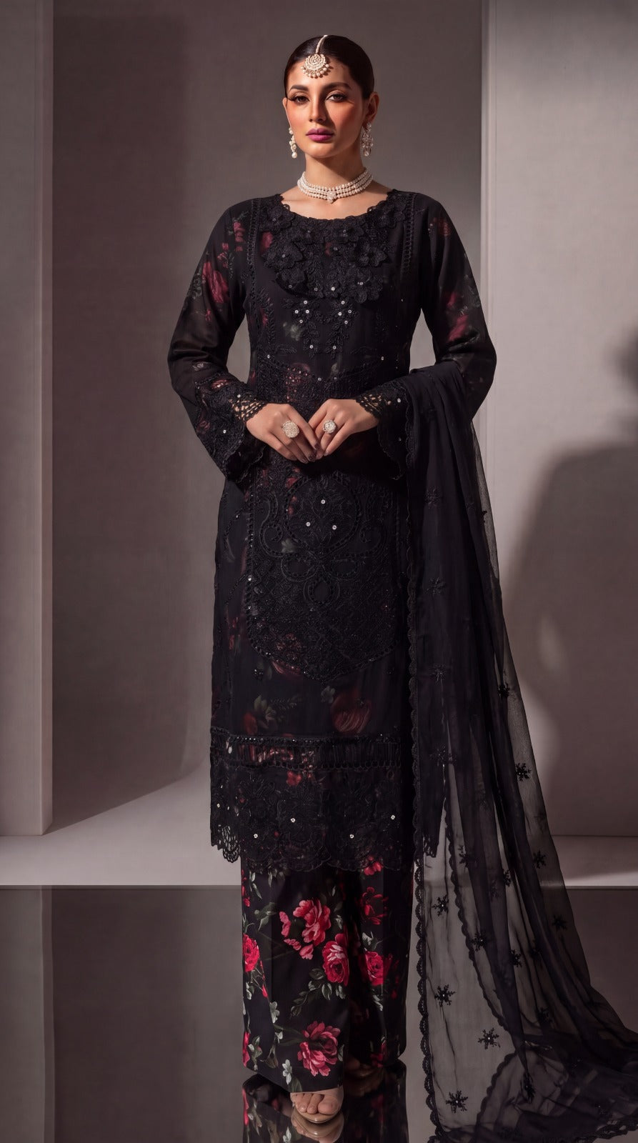 Brit 3 piece ladies floral embroidered chiffon collection B582